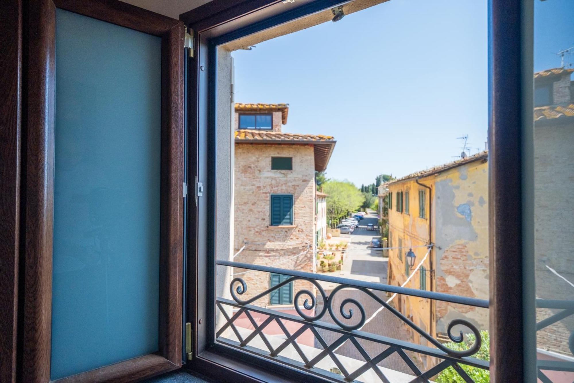 Hotel Il Leoncino Palaia Exterior foto